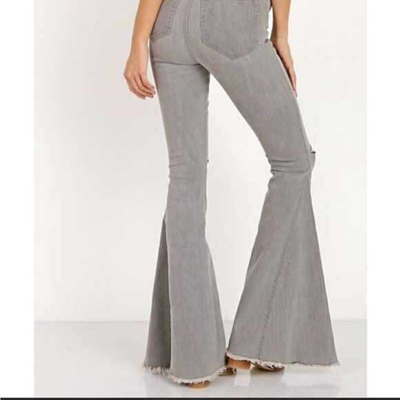 NWT Show Me Your Mumu Flare Jean High Waist Small - Picture 5 of 15